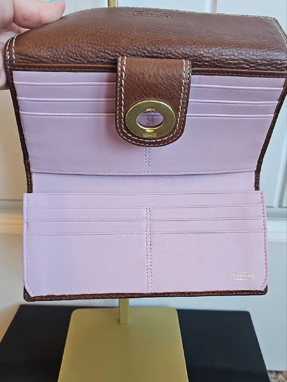 Coach Vintage Brown Pebbled Leather Wallet w/ Lavender Interior Like New